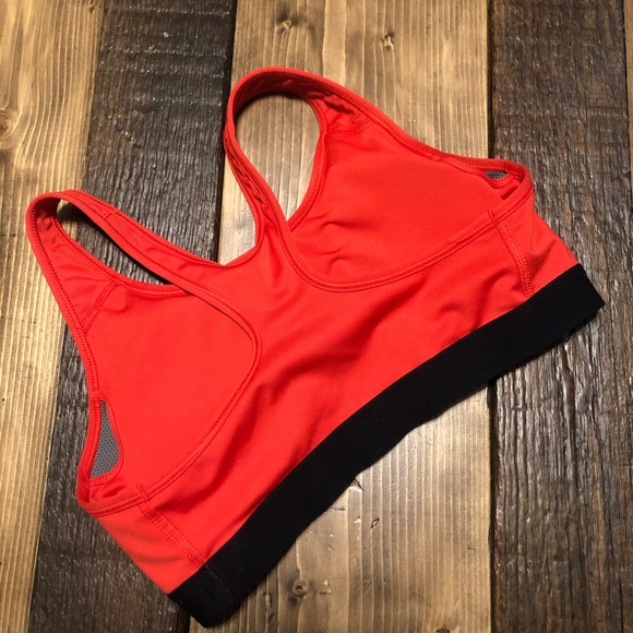 💢SOLD Nike Padded Sports Bra - Picture 3 of 5